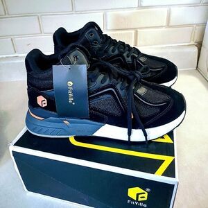FIT VILLE MENS BLACK, WHITE AND GRAY ATHLETIC SHOES MEN'S S 8.5  WOMEN'S S 10